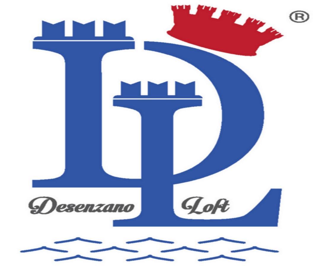 Desenzanoloft Official Partner Marriott Homes & Villas -Penthouse Never Say Never Sirmione Castle View Exterior photo